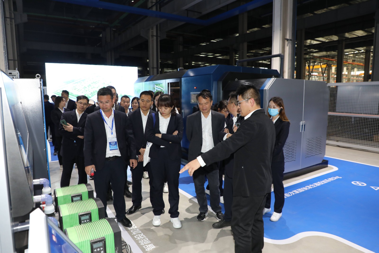 11.參觀標(biāo)桿水務(wù)企業(yè)3(1) 11.參觀標(biāo)桿水務(wù)企業(yè)3(1)