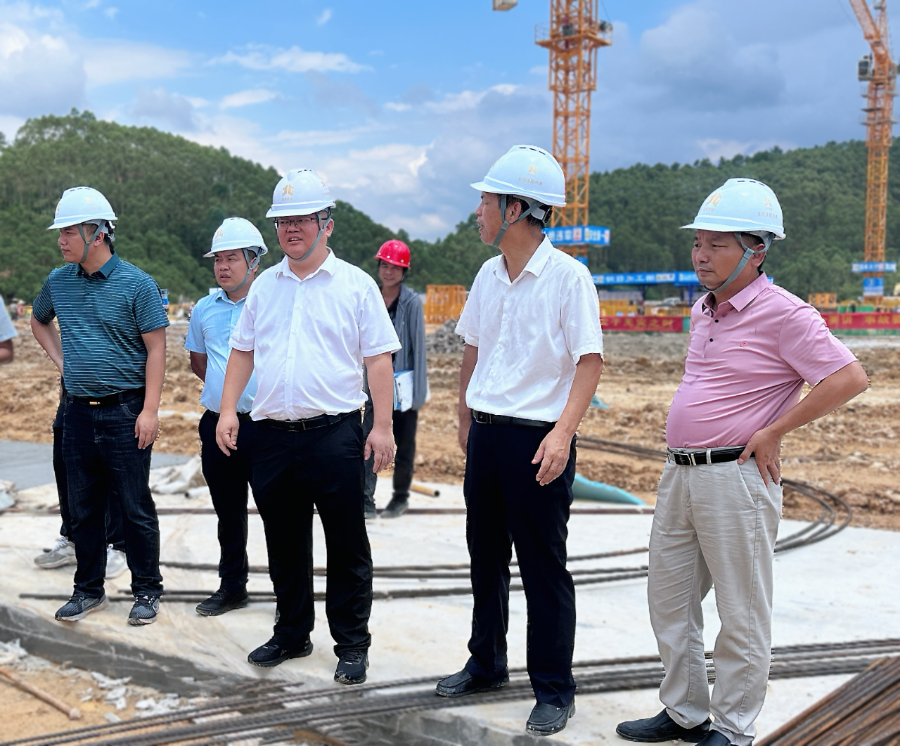 e6b269ceaf215f64a911ad46a8a26d7f e6b269ceaf215f64a911ad46a8a26d7f